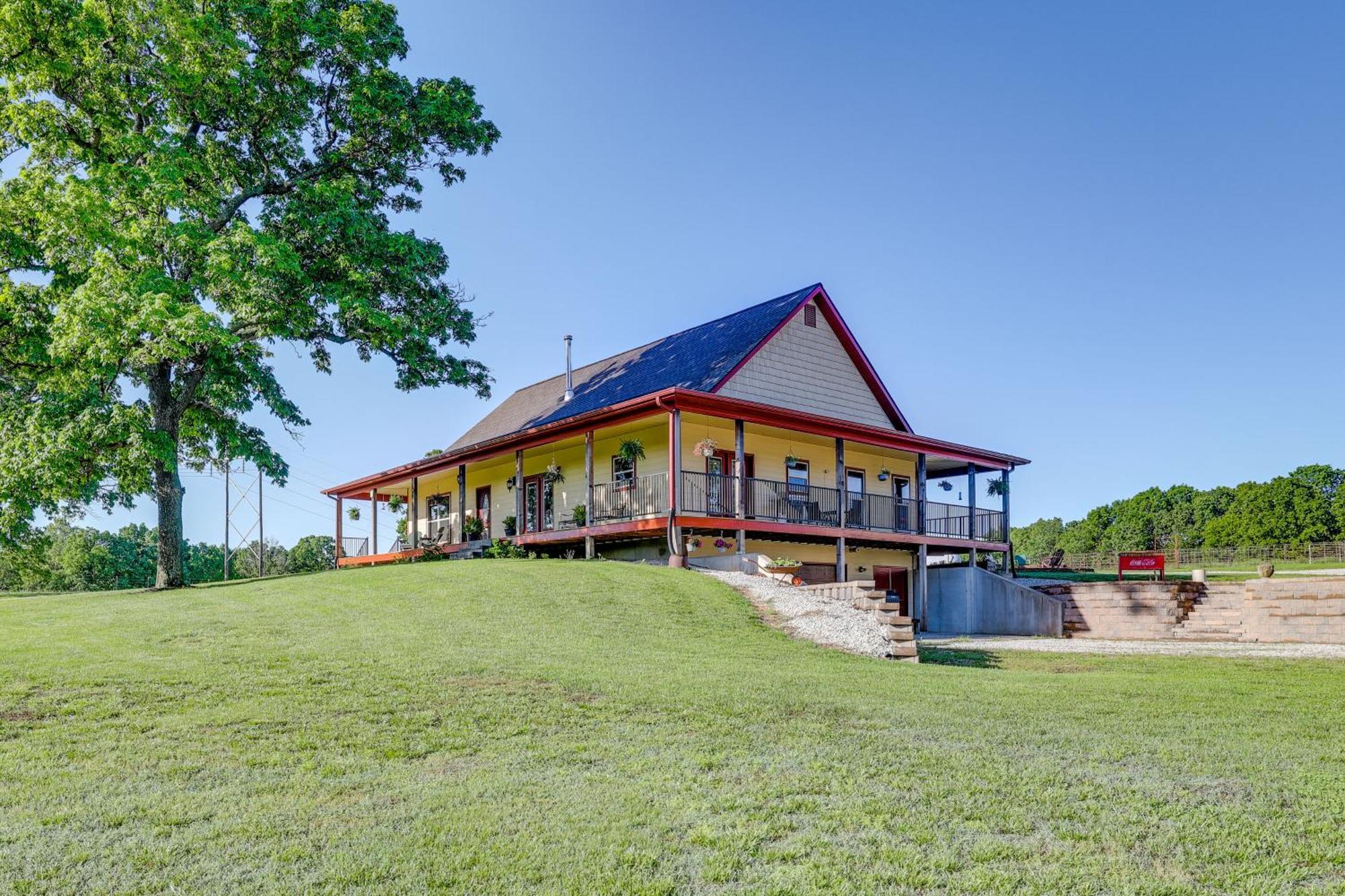 Neosho Home On 90 Acres With Private Pool And Fire Pit Exterior foto